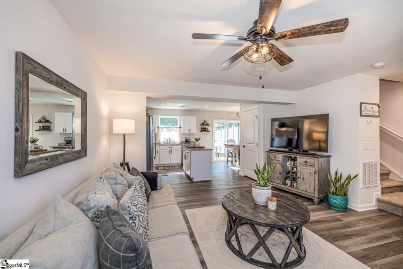 Property image 5 at 110 Fernside Court, Greenville, SC 29617