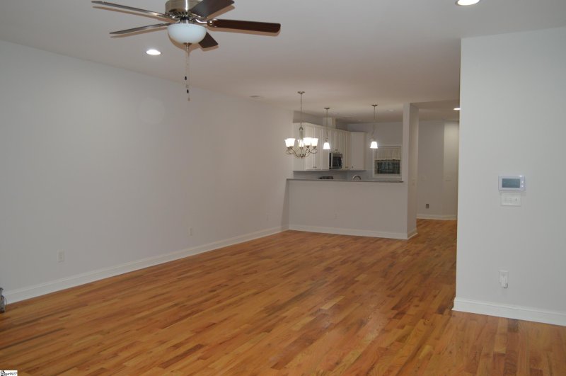 Property image 2 at 19 Shady Hollow Lane, Greer, SC 29651