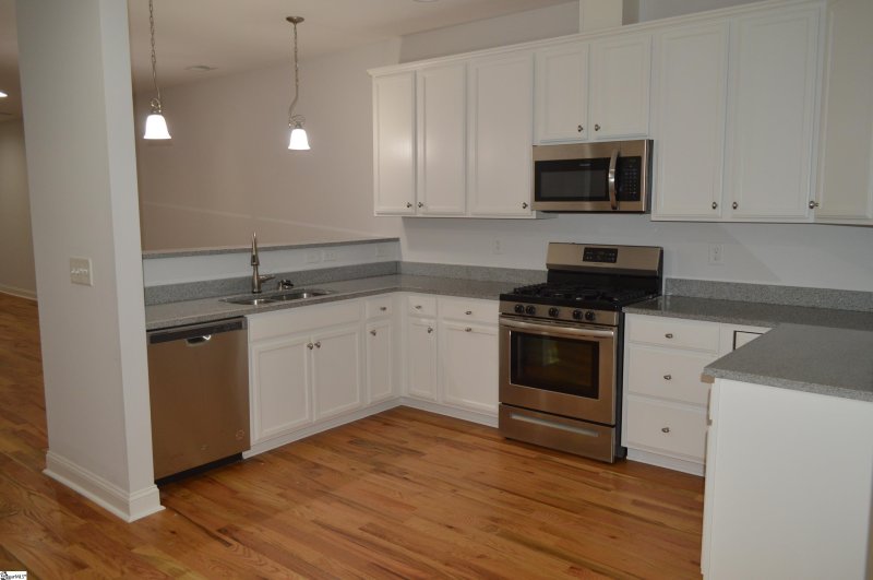 Property image 5 at 19 Shady Hollow Lane, Greer, SC 29651