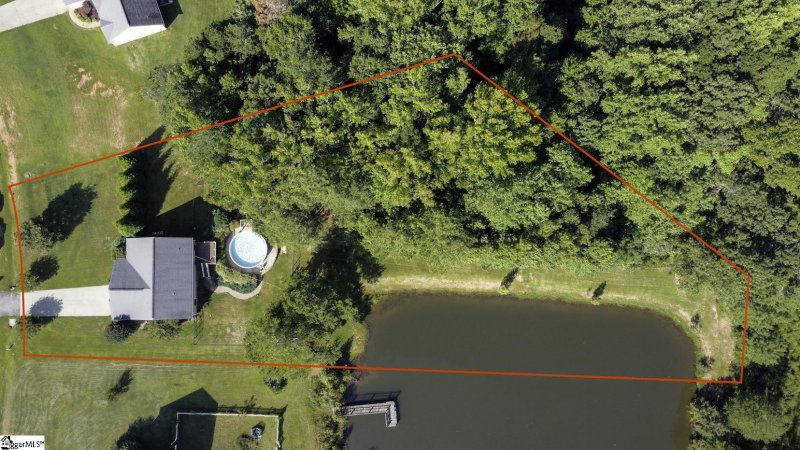 Property image 3 at 106 Claridge Place, Belton, SC 29627