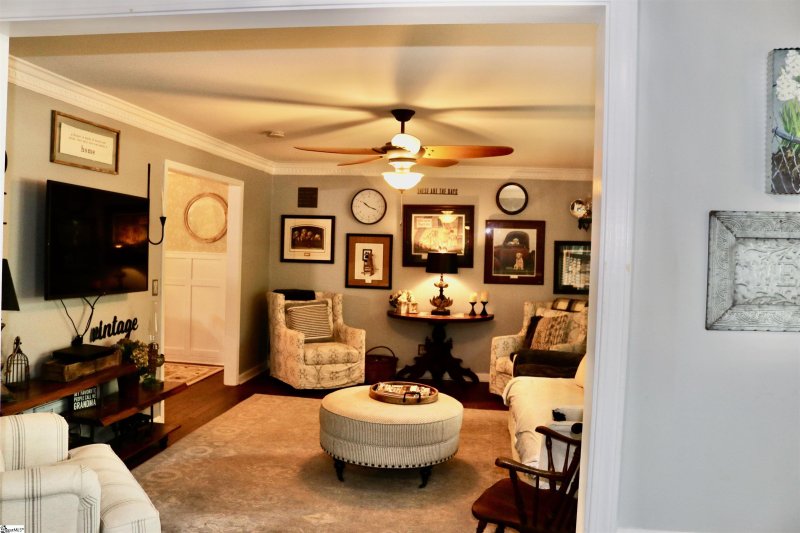 Property image 3 at 105 Dove Tree Lane, Greenville, SC 29615