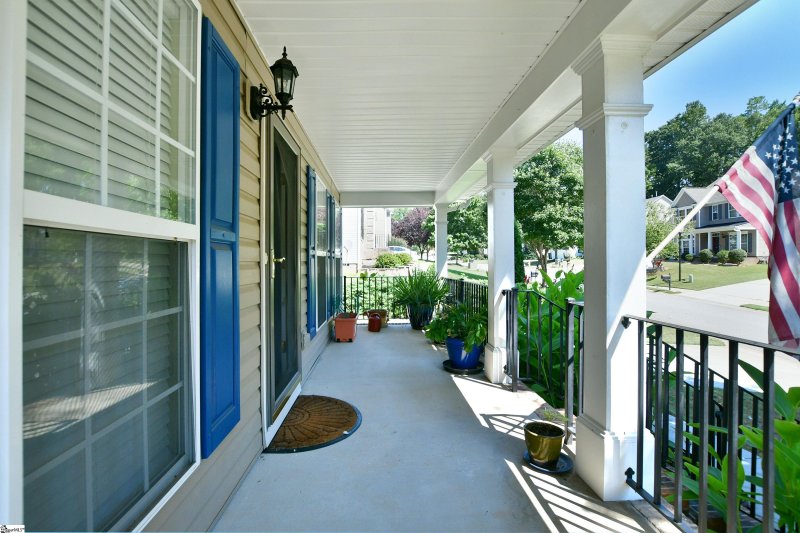 Property image 3 at 106 Waters Reach Lane, Simpsonville, SC 29681