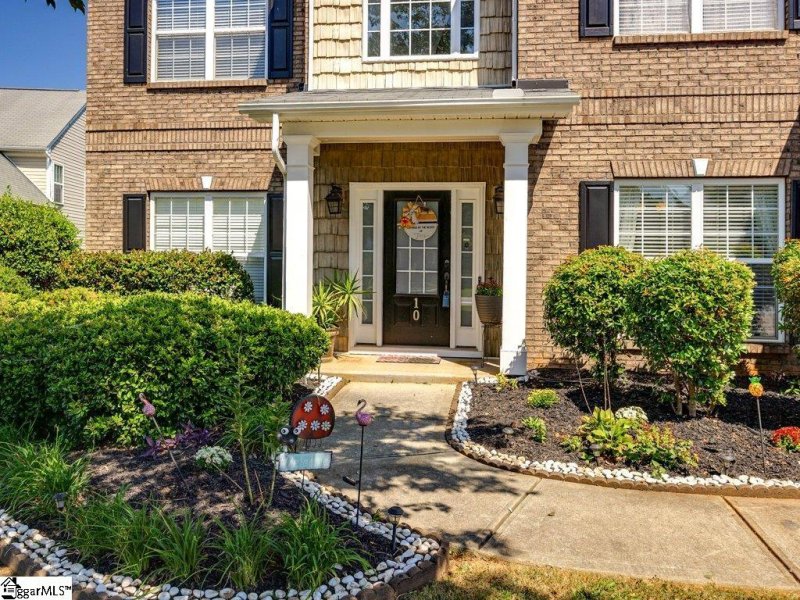 Property image 2 at 10 Lynell Place, Greenville, SC 29607