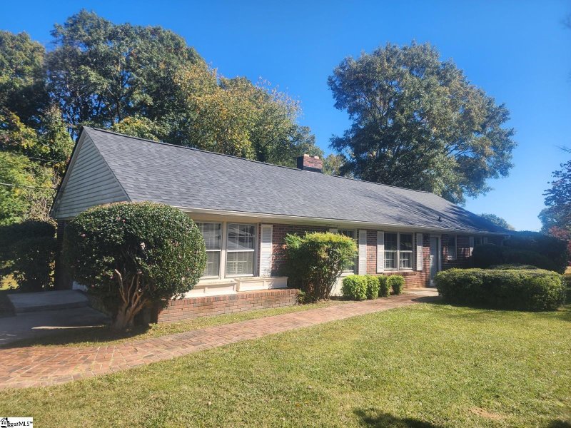 Property image 2 at 1 Kennedy Drive, Greenville, SC 29605
