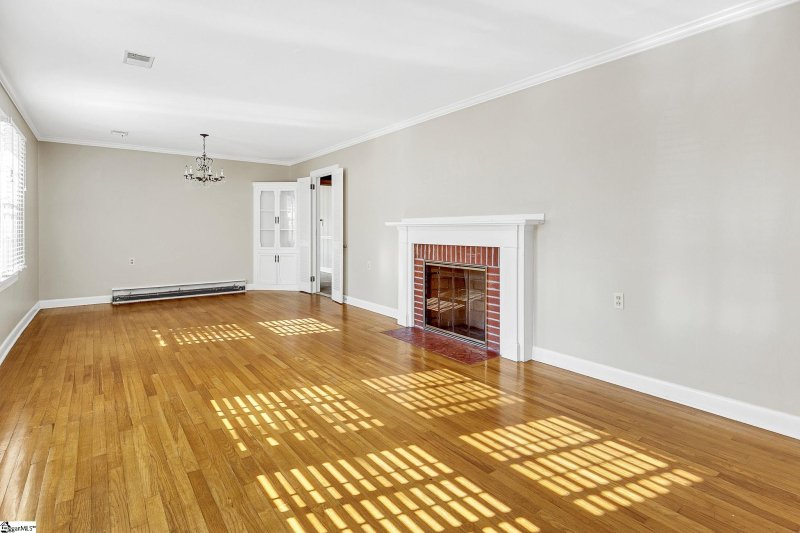 Property image 4 at 1 Kennedy Drive, Greenville, SC 29605