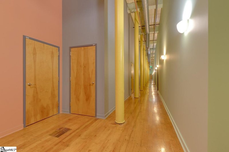 Property image 2 at 300 South Street, Simpsonville, SC 29681