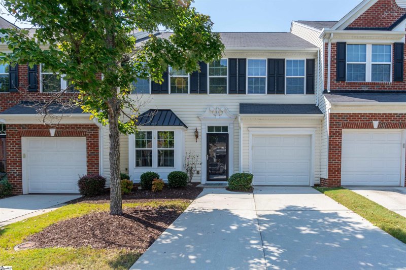 Property image 2 at 410 Cedar Pines Drive, Greenville, SC 29615