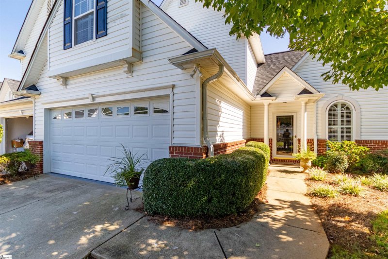 Property image 2 at 306 Rockbrook Court, Greer, SC 29650