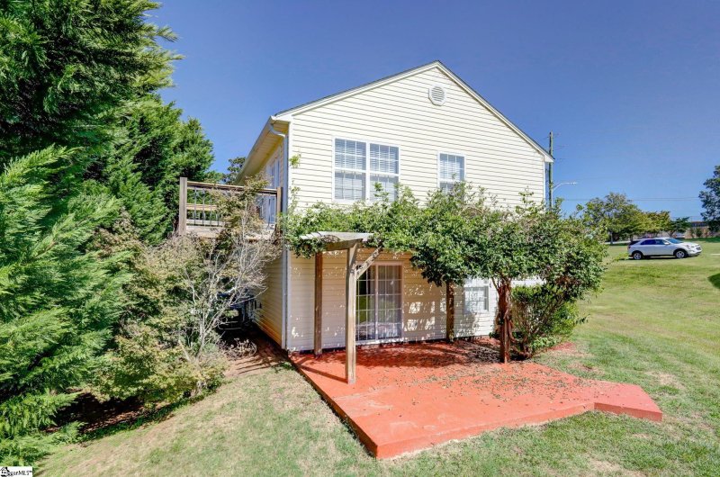 Property image 2 at 101 Beverly Drive, Easley, SC 29640