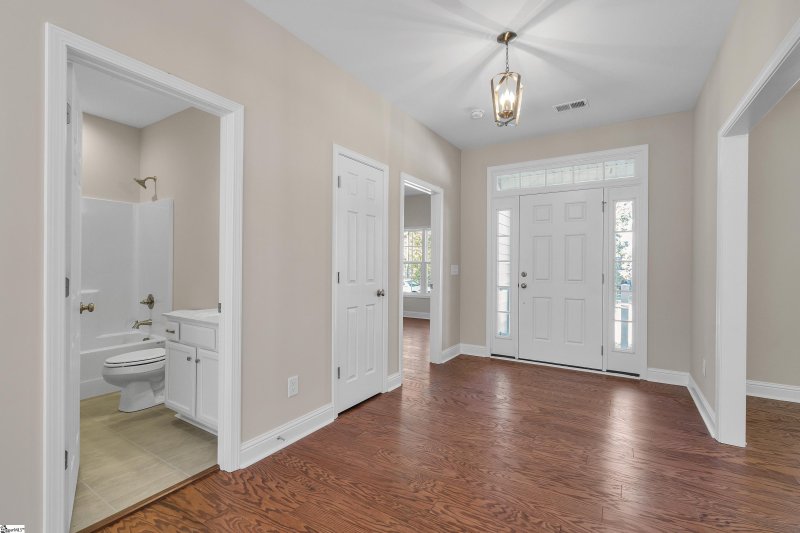 Property image 2 at 3 Carter Drive, Greenville, SC 29607