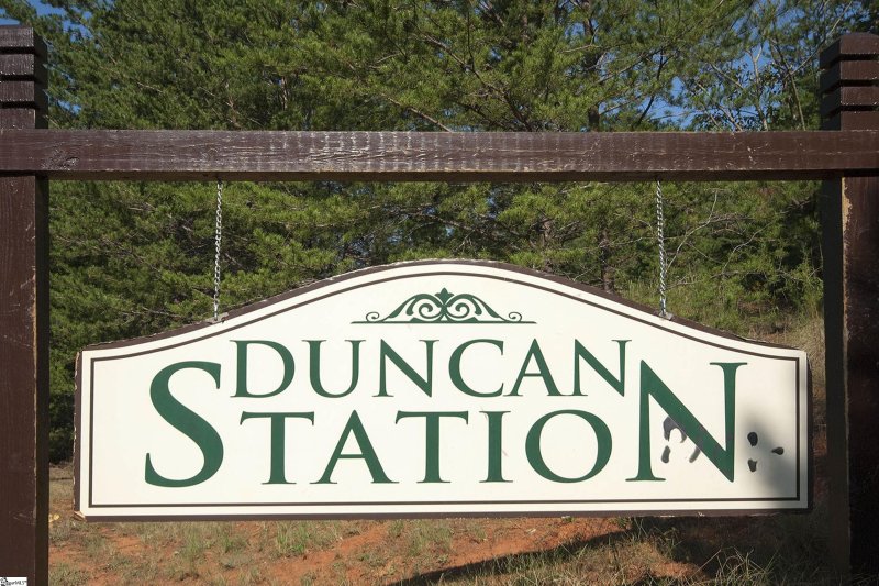 Property image 2 at 151 Sunny Ray Drive, Duncan, SC 29334