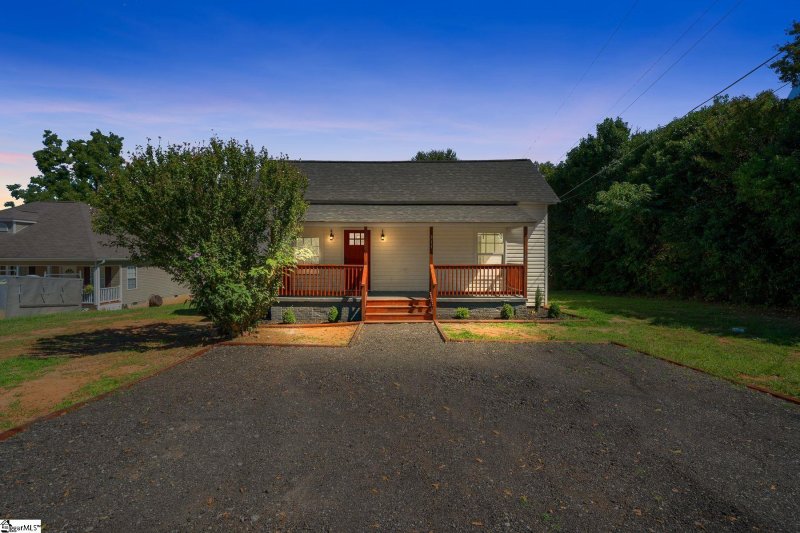 Property image 2 at 311 W Beattie Street, Liberty, SC 29657