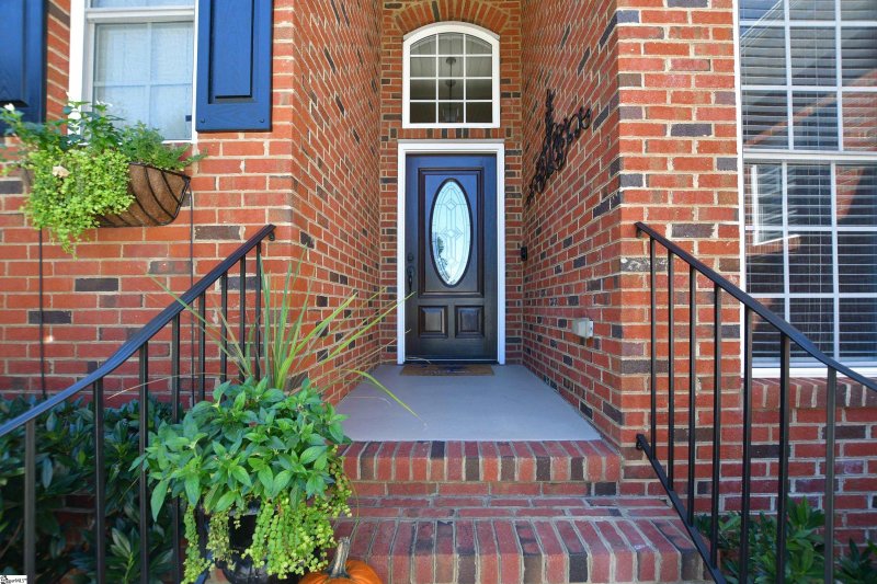 Property image 3 at 307 Bouchillion Drive, Greenville, SC 29615
