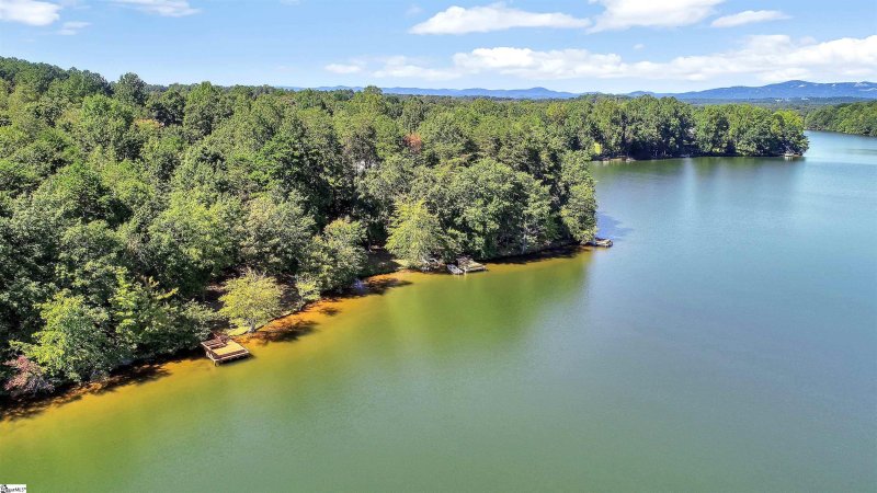 Property image 2 at 120 Blue Water Trail, Taylors, SC 29687