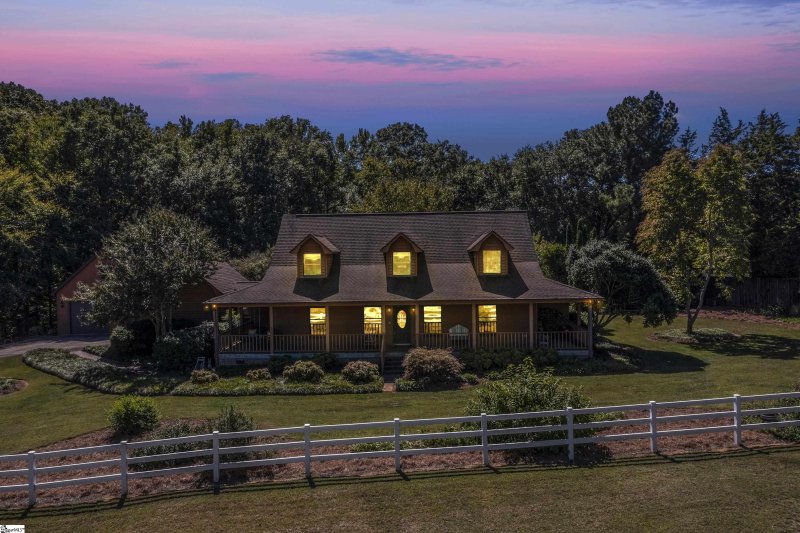 Property image 2 at 210 Bruce Meadow Road, Simpsonville, SC 29681