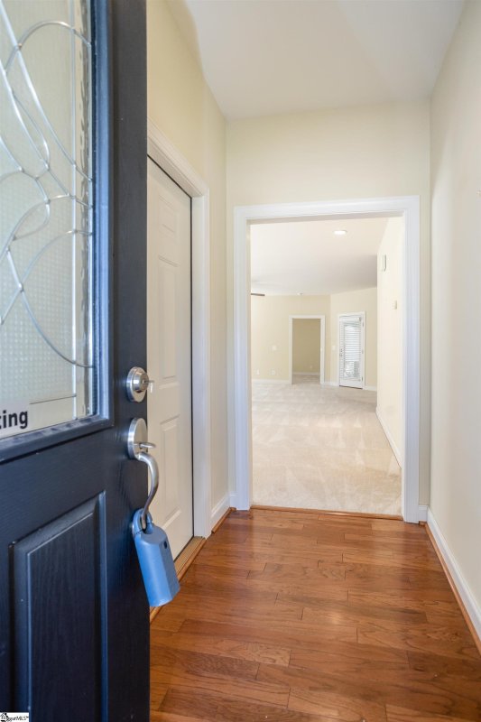 Property image 3 at 4 Shady Hollow Lane, Greer, SC 29651