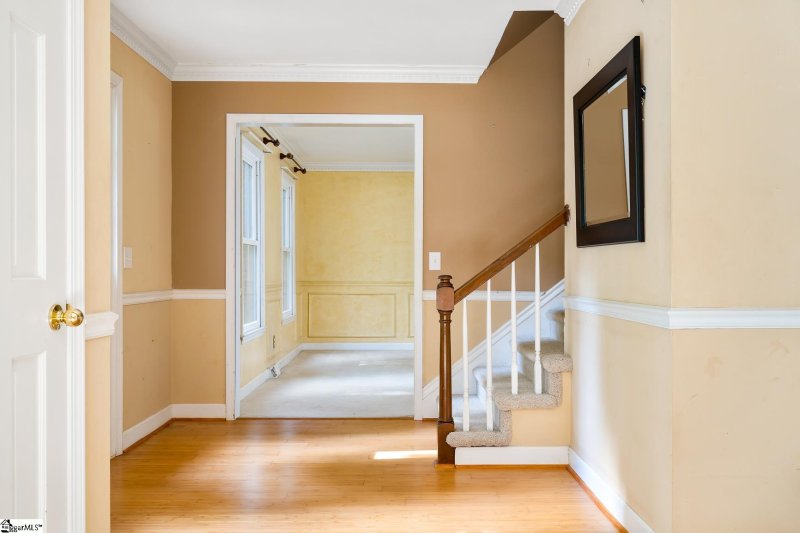 Property image 4 at 515 Lancelot Drive, Simpsonville, SC 29681