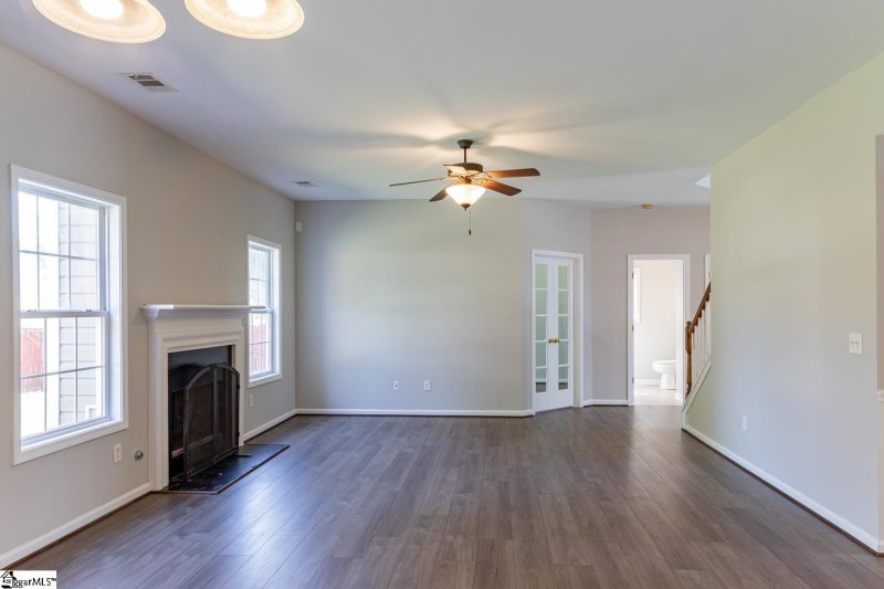 Property image 5 at 913 Kangley Drive, Simpsonville, SC 29681