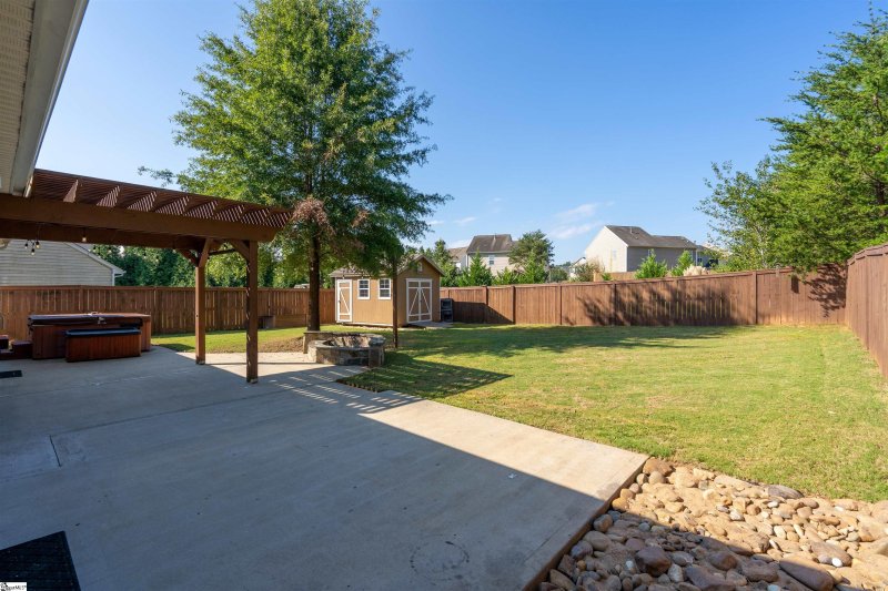 Property image 2 at 22 Gentle Winds Way, Greenville, SC 29605