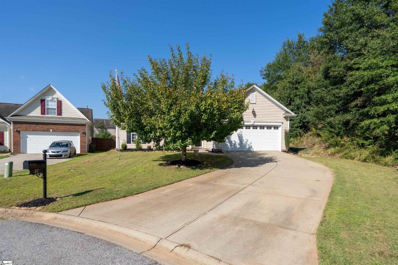 Property image 5 at 22 Gentle Winds Way, Greenville, SC 29605