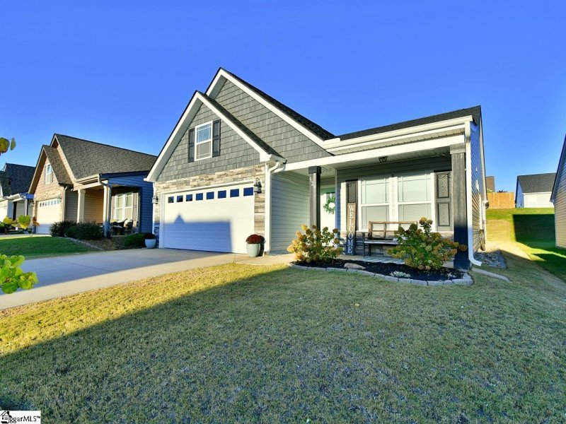 Property image 2 at 529 Thomas Edwards Lane, Greer, SC 29651