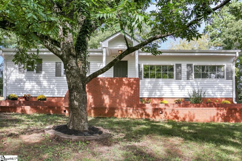 120 Crosby Circle
