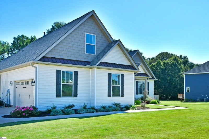 Property image 3 at 114 Rindge Road, Piedmont, SC 29673