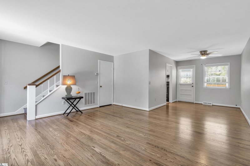 Property image 2 at 815 Edwards Road, Greenville, SC 29615