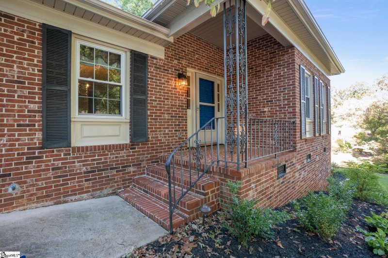 Property image 3 at 205 Rosebay Drive, Greenville, SC 29615