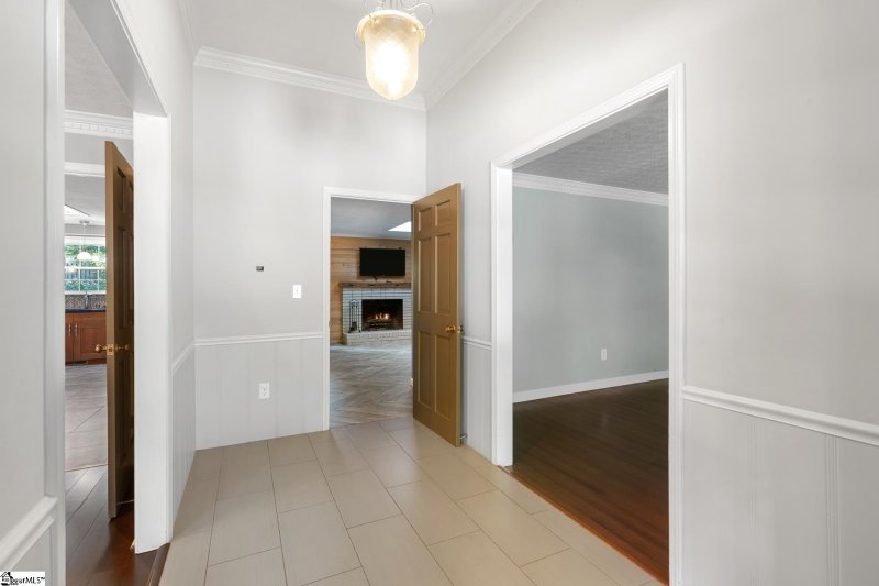 Property image 5 at 205 Rosebay Drive, Greenville, SC 29615