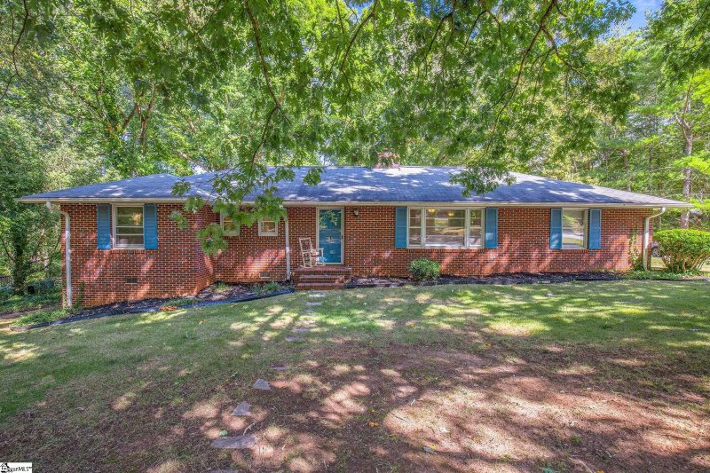 Property image 2 at 261 Holly Drive, Spartanburg, SC 29301