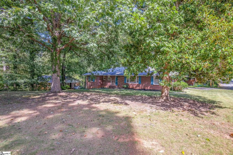 Property image 4 at 261 Holly Drive, Spartanburg, SC 29301