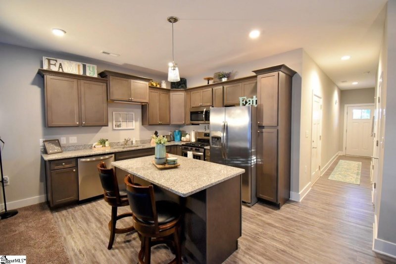 Property image 4 at 105 Valley Creek Drive, Boiling Springs, SC 29316