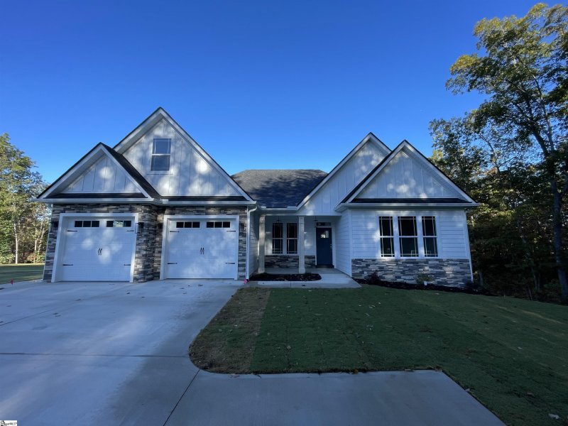 34 Chippewa Drive