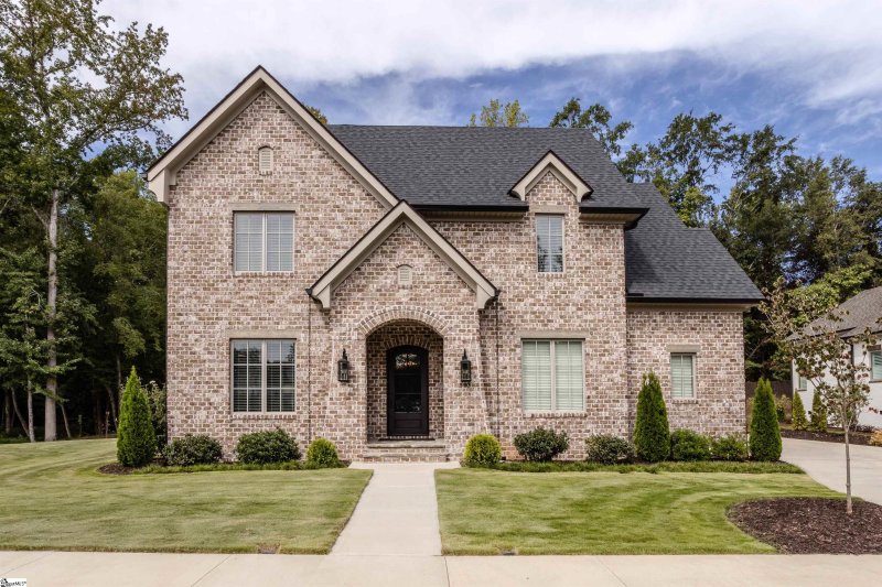 Property image 2 at 303 Redfern Court, Simpsonville, SC 29681