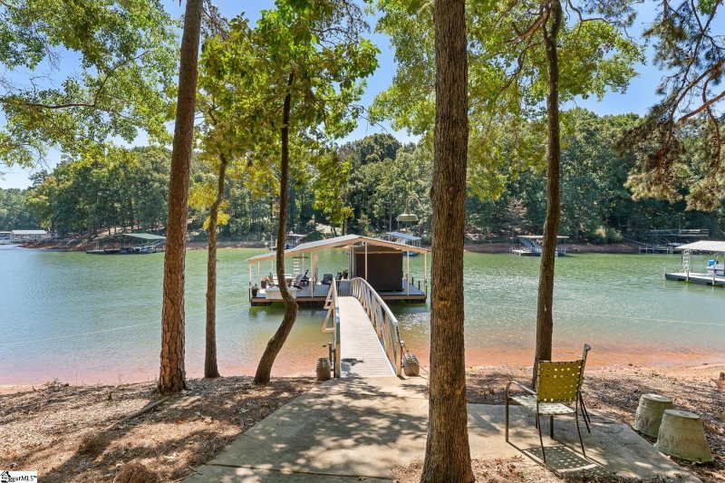 Property image 2 at 120 Paradise Circle, Townville, SC 29689