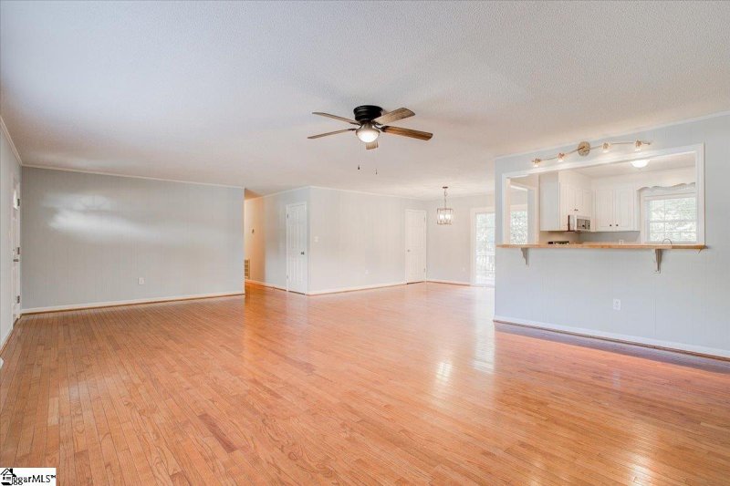 Property image 5 at 336 E Celestial Drive, Greer, SC 29651