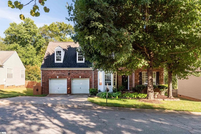 133 Waterton Way