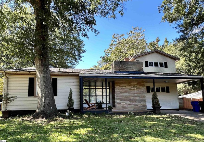 Property image 3 at 122 Scarlett Street, Greenville, SC 29607