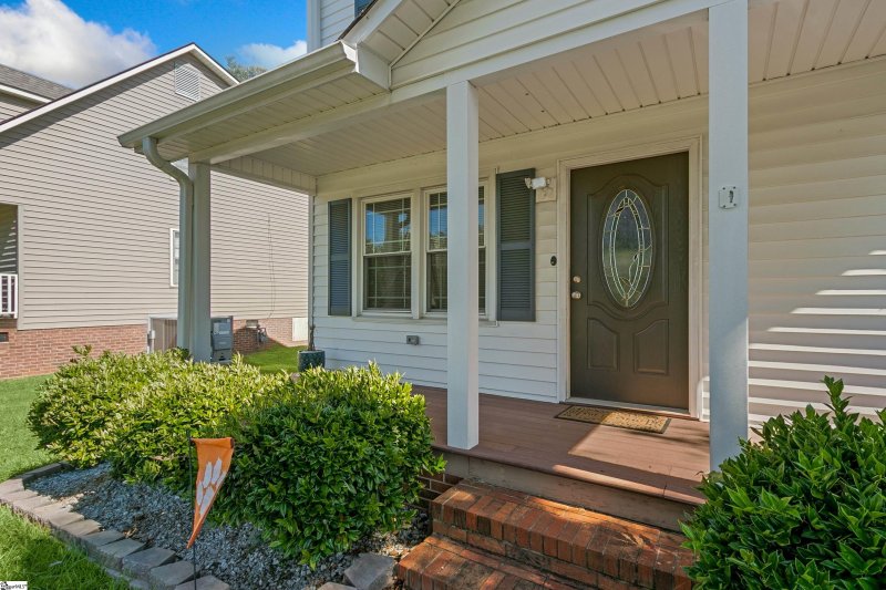 Property image 2 at 1711 Crestview Road, Easley, SC 29642