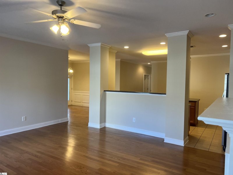 Property image 5 at 208 Louisville Drive, Greenville, SC 29607