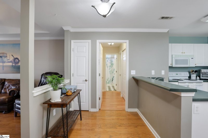 Property image 4 at 506 Cliffview Court, Greer, SC 29650