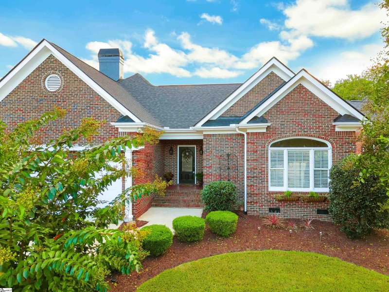 Property image 2 at 200 Green Arbor Lane, Greenville, SC 29615