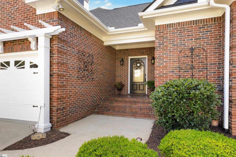 Property image 3 at 200 Green Arbor Lane, Greenville, SC 29615