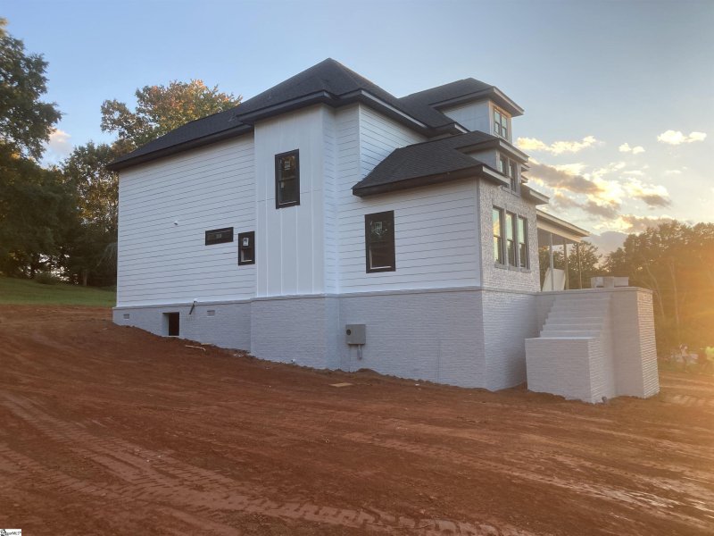 Property image 2 at 108 Augusta Street, Easley, SC 29640