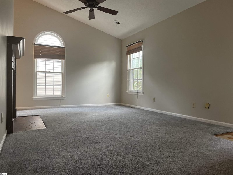 Property image 2 at 131 Daniel Court, Mauldin, SC 29662