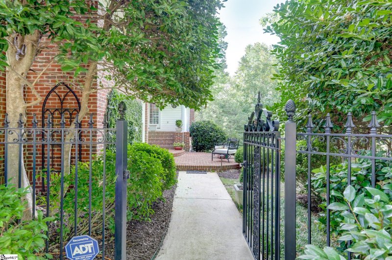 Property image 3 at 1400 Thornblade Boulevard, Greer, SC 29650