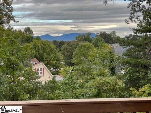 Property image 2 at 405 Shady Wood Court, Greer, SC 29651