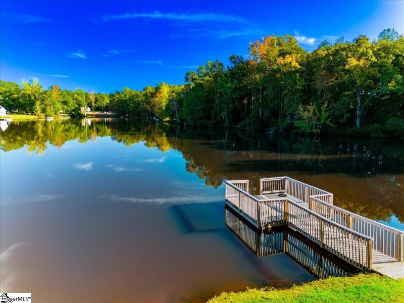 Property image 4 at 122 Crawford Lake Drive, Easley, SC 29642