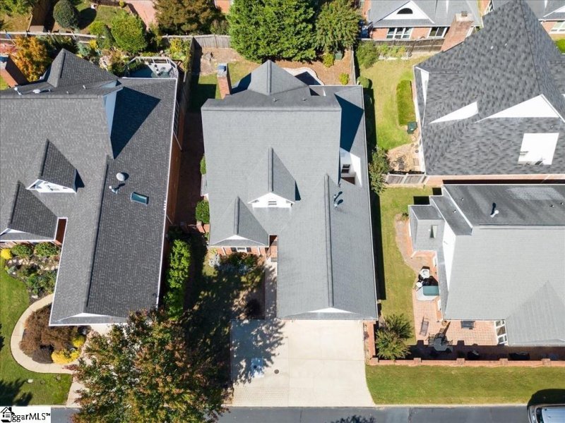 Property image 3 at 205 Greenview Circle, Greenville, SC 29609